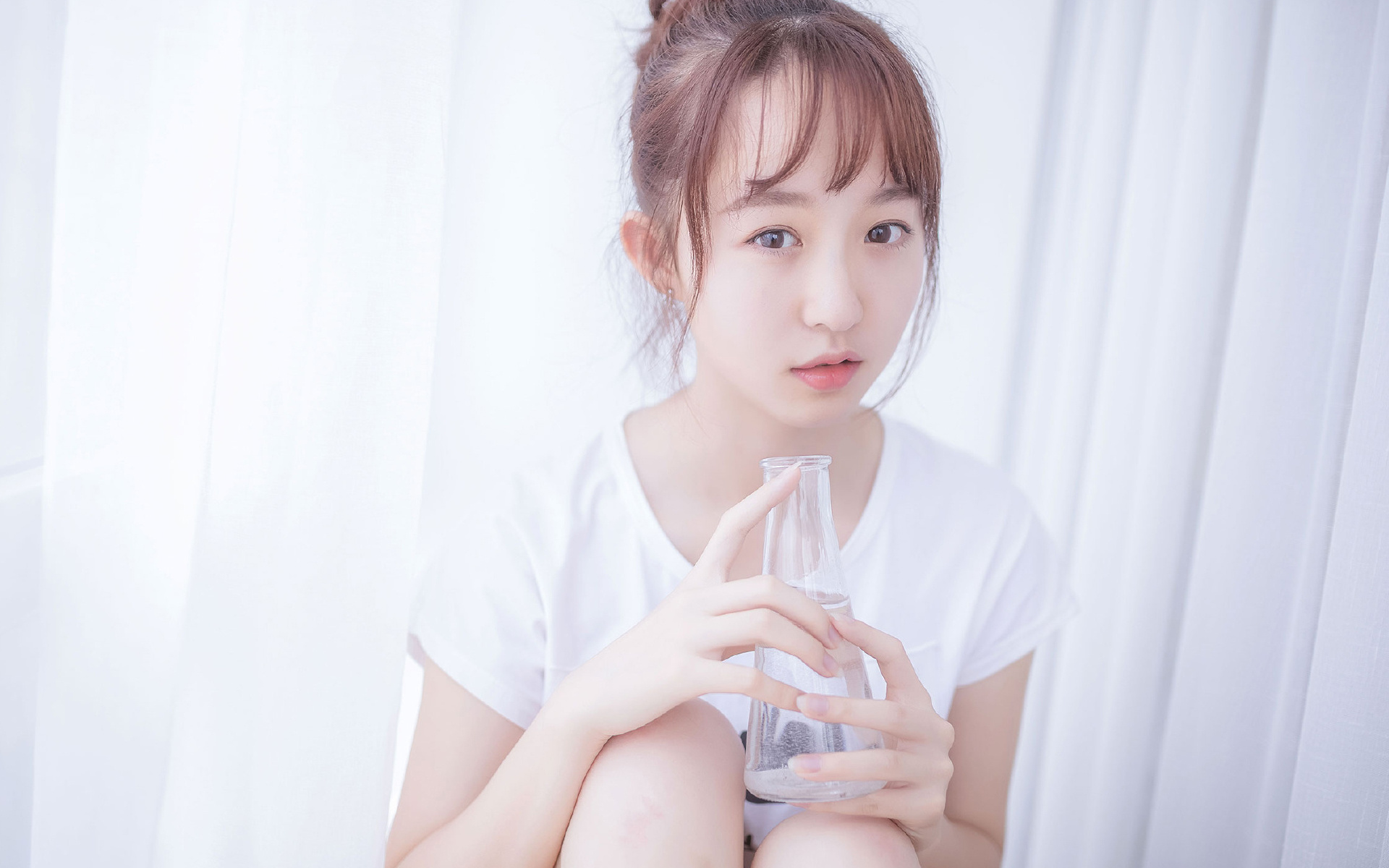 爱游戏中国官方网站平台-体坛巅峰对决：足球赛场热闹一幕，足球巅峰期