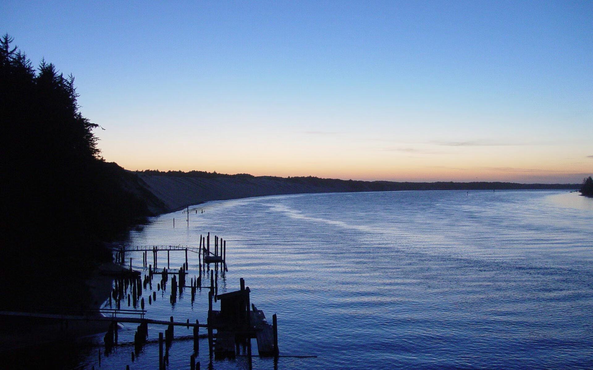 爱游戏体育官方网站-中超教练更换频率与成绩关联，中超教练组工资水平
